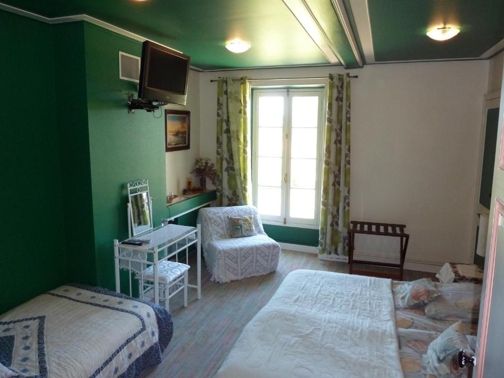 Bed and Breakfast Chateau De Lacaze Lagarrigue  Экстерьер фото